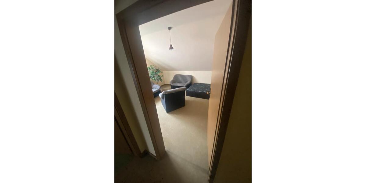 Erdgeschoßwohnung Warstein - 5 Zimmer, 144 m&sup2;, 228.000&euro; | Angebot:24651771