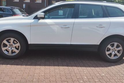 Volvo XC60 325.000 km 5.900 &euro; Rietberg of 33397