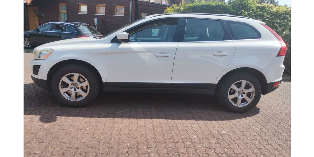 Volvo XC60 325.000 km 5.900 &euro; Rietberg of 33397