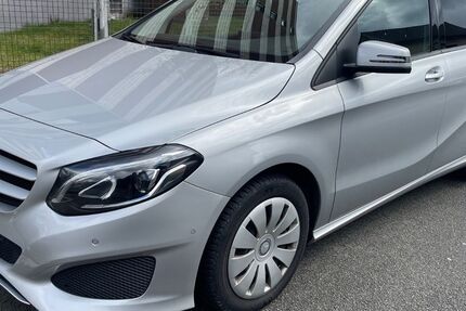 Mercedes-Benz B 220 81.335 km 15.400 &euro; Paderborn 33104