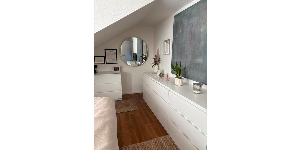 Dachgeschoßwohnung Paderborn Univiertel - 3 Zimmer, 70 m&sup2;, 1.300&euro; | Angebot:25282885