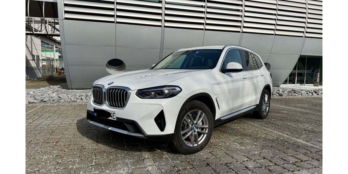 BMW X3 28.280 km 38.700 &euro; Soest 59494