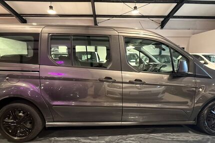 Ford Tourneo Connect 118.567 km 13.990 &euro; Paderborn 33102