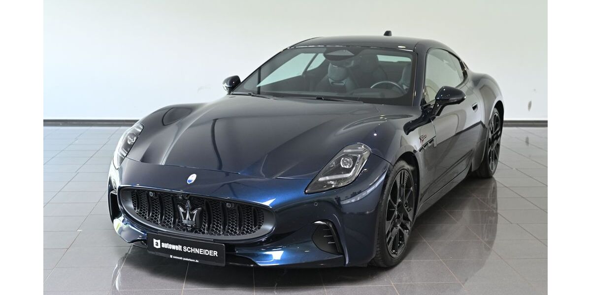Maserati Granturismo 9.585 km 99.950 &euro; Paderborn 33100