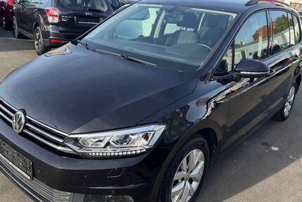VW Touran 97.000 km 16.990 &euro; Paderborn 33100