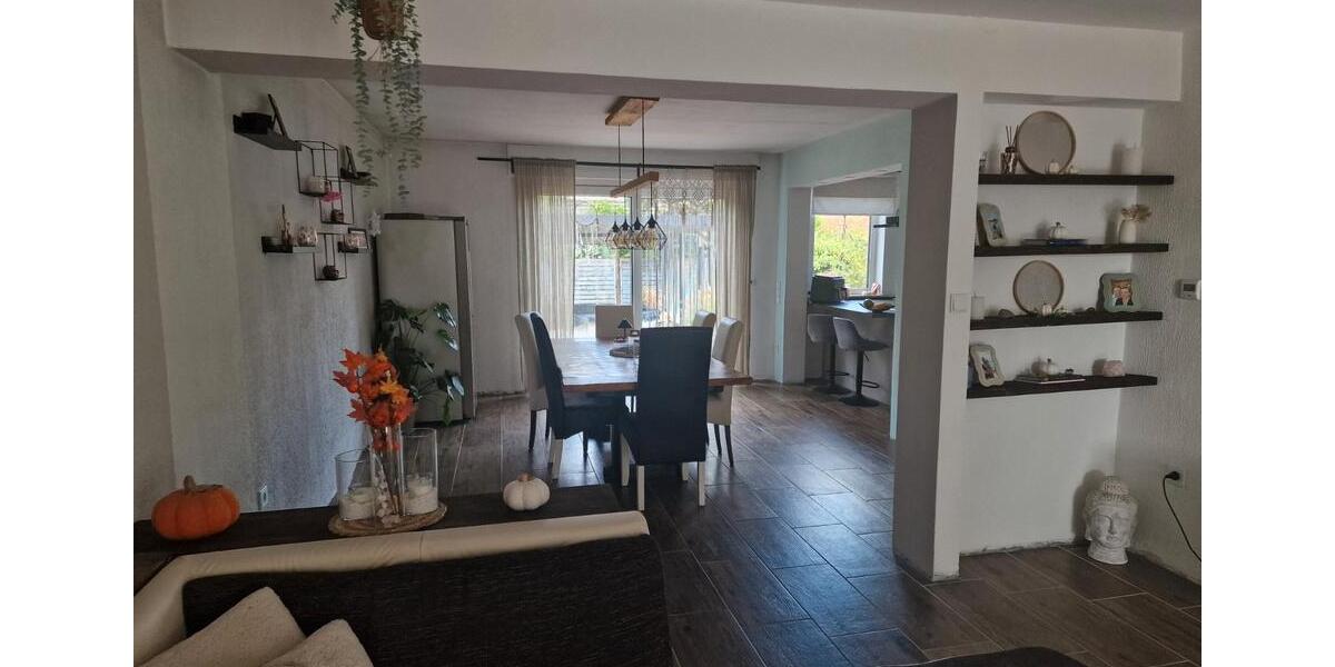Einfamilienhaus Salzkotten - 13 Zimmer, 289 m&sup2;, 590.000&euro; | Angebot:27019256