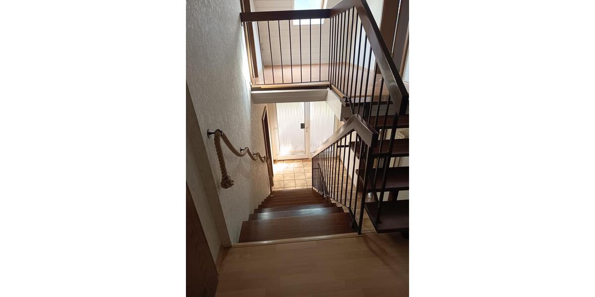 Reihenhaus Beckum - 7 Zimmer, 150 m&sup2;, 275.000&euro; | Angebot:27199305