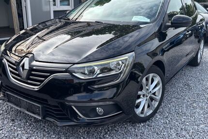 Renault Megane 127.000 km 9.990 &euro; Paderborn 33104