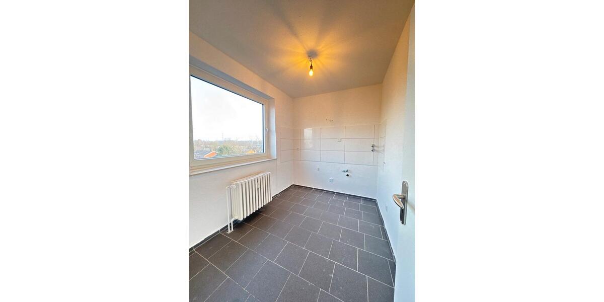 Dachgeschoßwohnung Gütersloh - 3 Zimmer, 77 m&sup2;, 660&euro; | Angebot:25882840