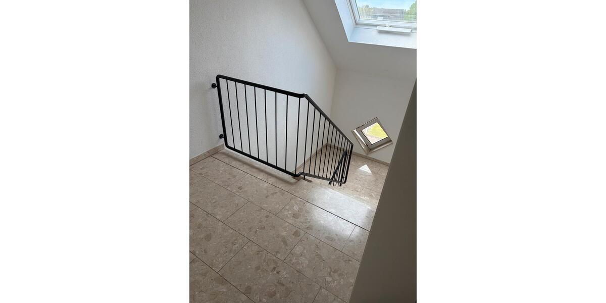 Dachgeschoßwohnung Lippstadt Bad Waldliesborn - 3 Zimmer, 85 m&sup2;, 800&euro; | Angebot:26604513