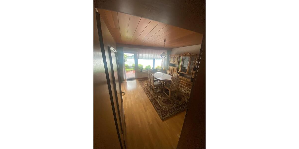 Erdgeschoßwohnung Warstein - 5 Zimmer, 144 m&sup2;, 228.000&euro; | Angebot:24651771