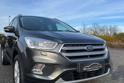 Ford Kuga 81.000 km 10.950 &euro; Lippstadt 59557
