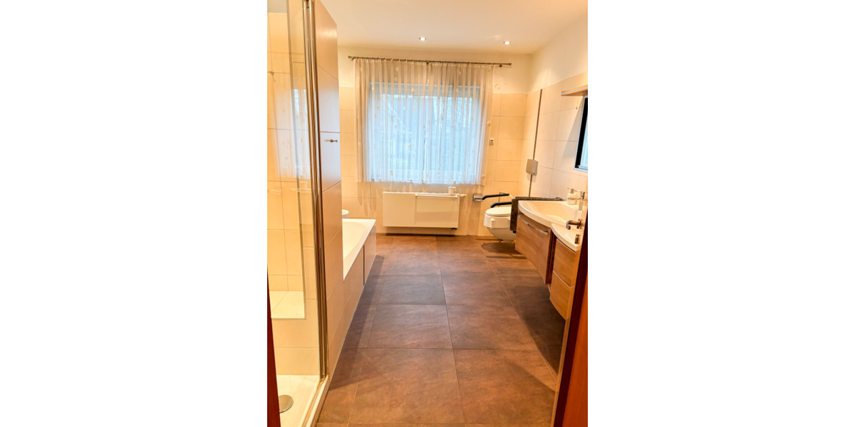 Mehrfamilienhaus, Wohnhaus Gütersloh Innenstadt - 8 Zimmer, 250 m&sup2;, 395.000&euro; | Angebot:25708857