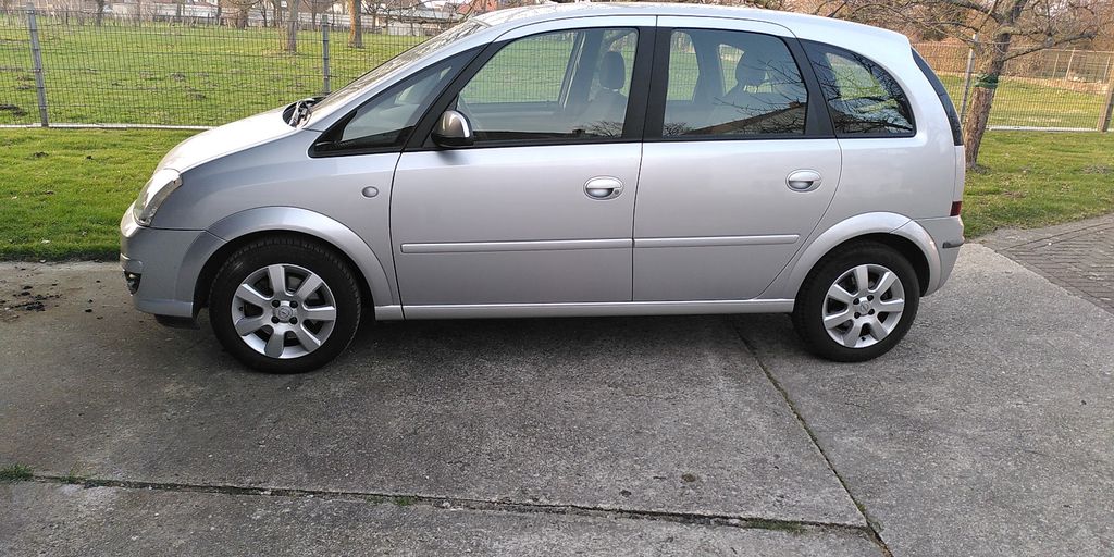 Opel Meriva 98.000 km 3.500 &euro; Lippstadt 59555