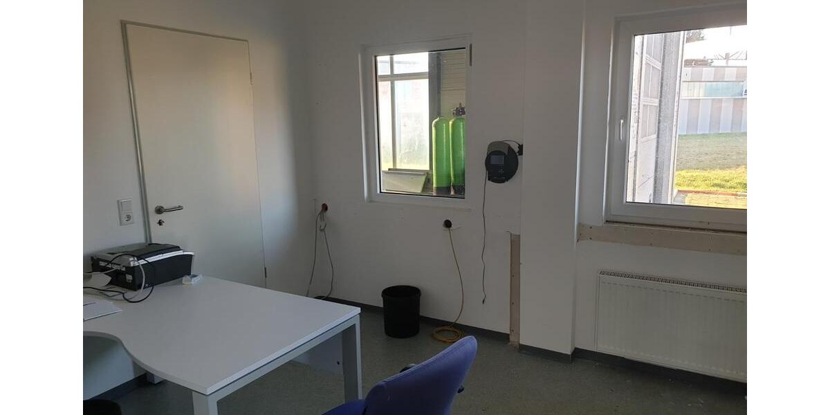 Gewerbeobjekt Salzkotten - 2.300&euro; | Angebot:21744884