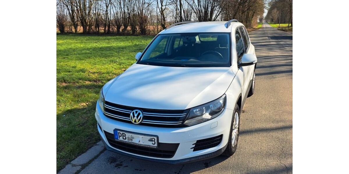 VW Tiguan 132.000 km 9.700 &euro; Paderborn 33100