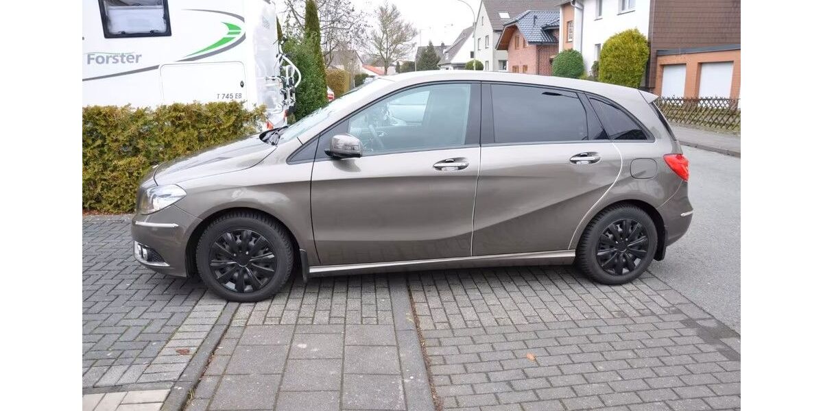 Mercedes-Benz B 200 126.000 km 10.000 &euro; Paderborn 33106
