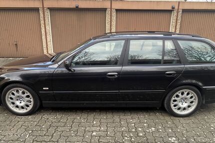 BMW 520 252.000 km 3.500 &euro; soest 59494