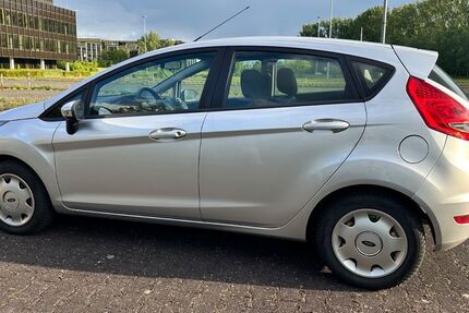 Ford Fiesta 177.000 km 3.000 &euro; Paderborn 33102