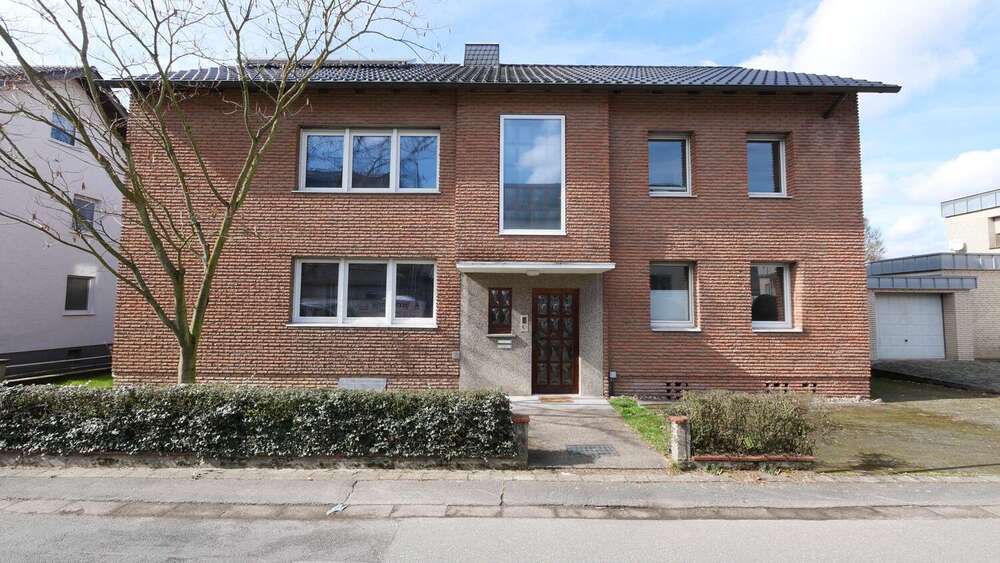 Einfamilienhaus Paderborn / Elsen Elsen - 9 Zimmer, 239 m&sup2;, 629.000&euro; | Angebot:25903271