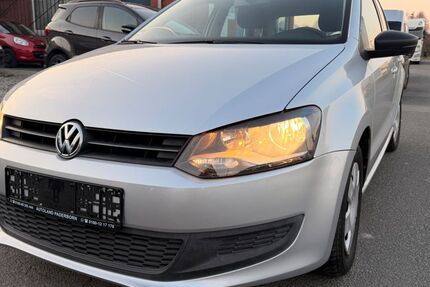 VW Polo 54.000 km 6.390 &euro; Paderborn 33104