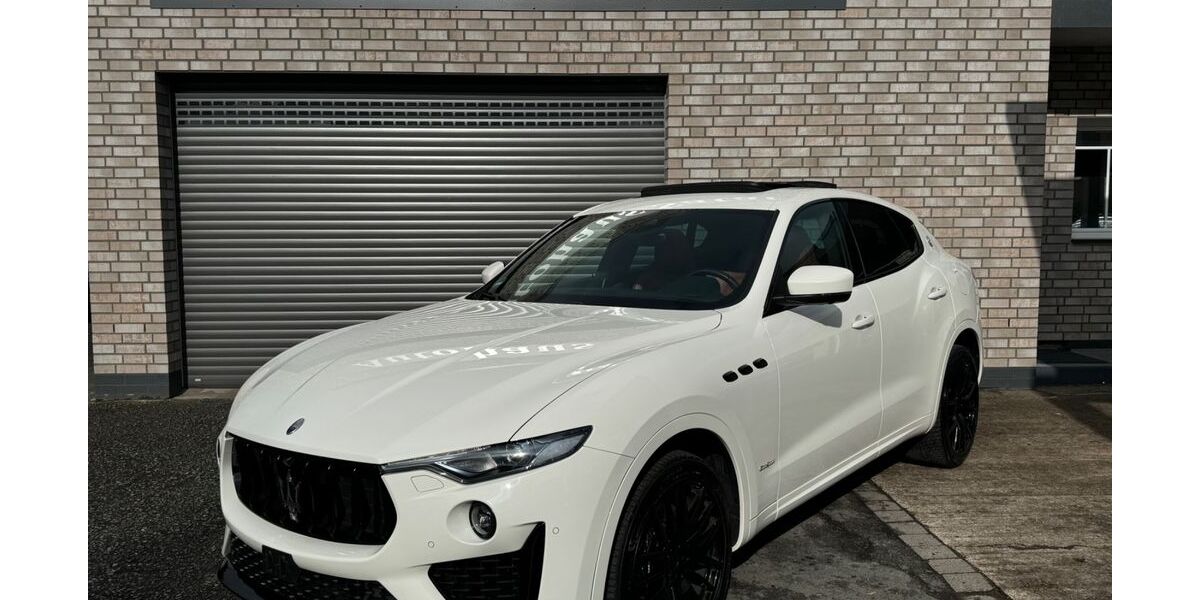 Maserati Levante 118.000 km 39.999 &euro; Rheda-Wiedenbrück 33378