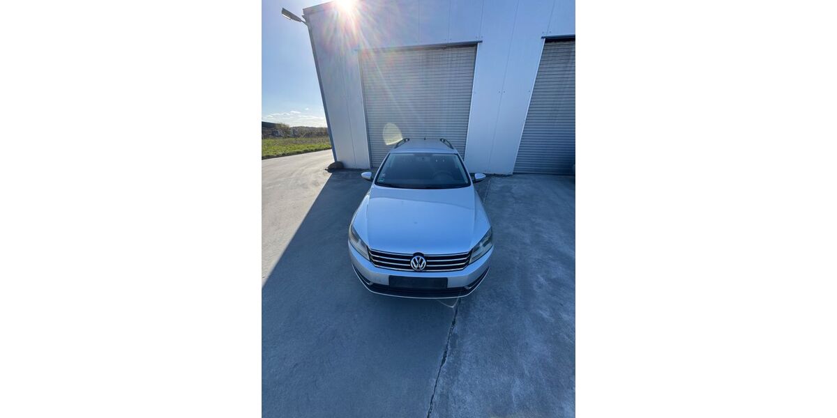 VW Passat Variant 294.000 km 3.000 &euro; Salzkotten 33154