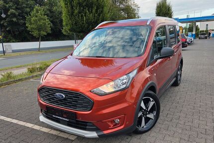 Ford Tourneo Connect 49.000 km 21.300 &euro; Salzkotten 33154