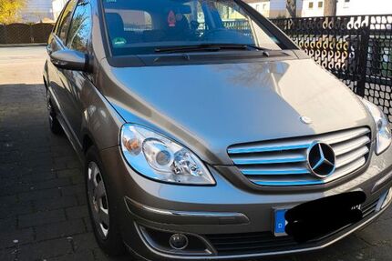 Mercedes-Benz B 200 96.000 km 5.400 &euro; Paderborn 33104