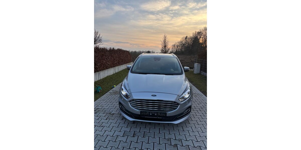 Ford S-Max 79.000 km 14.700 &euro; Delbrück 33129