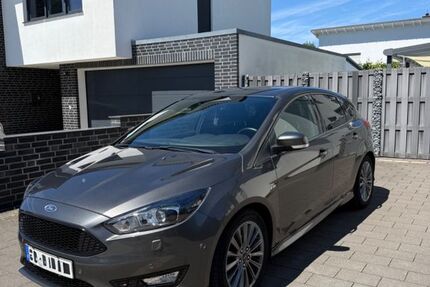 Ford Focus 109.000 km 10.499 &euro; Soest 59494