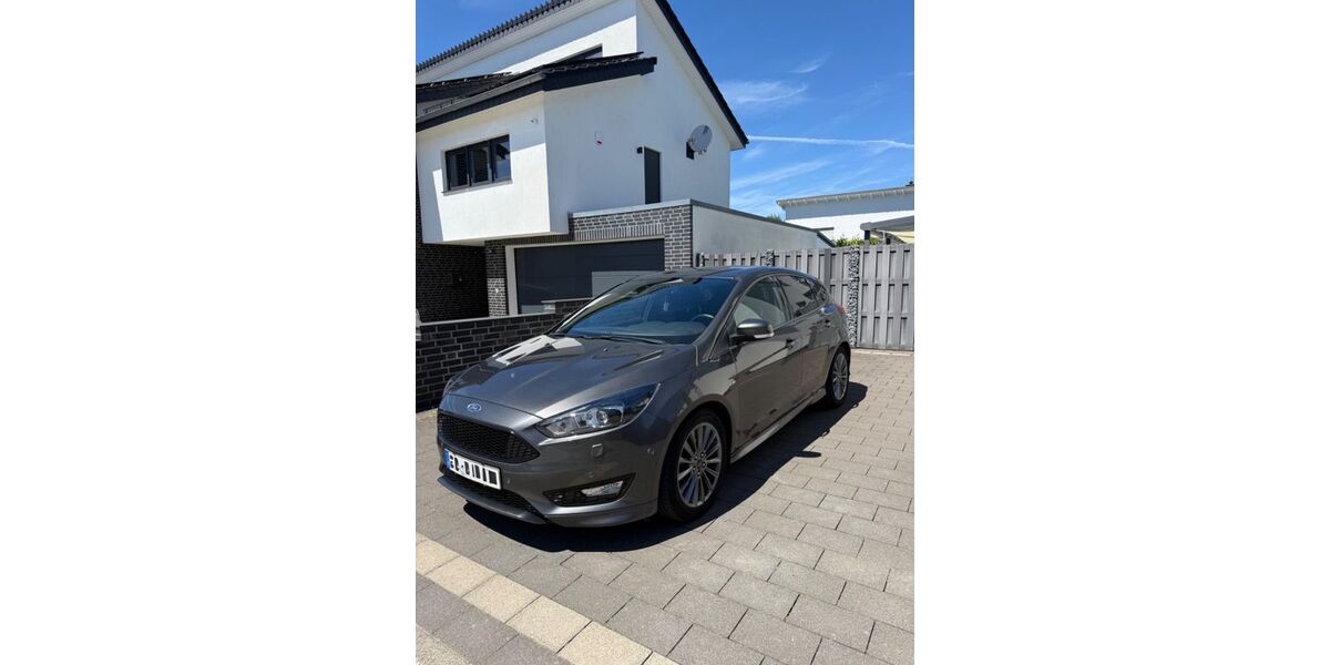 Ford Focus 109.000 km 10.499 &euro; Soest 59494