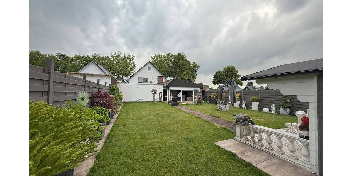 Mehrfamilienhaus, Wohnhaus Lippstadt Lipperode - 400.000&euro; | Angebot:25778302