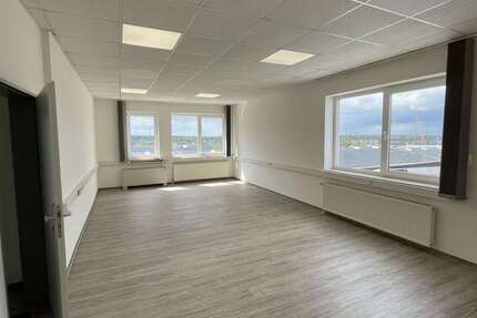 Gewerbeobjekt Paderborn - 390&euro; | Angebot:24423060