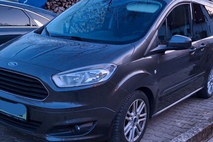 Ford Tourneo Courier 79.800 km 10.500 &euro; Büren 33142