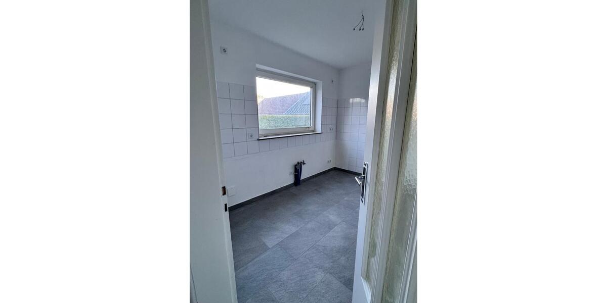 Reihenhaus Lippstadt Overhagen - 6 Zimmer, 151 m&sup2;, 1.450&euro; | Angebot:25795324