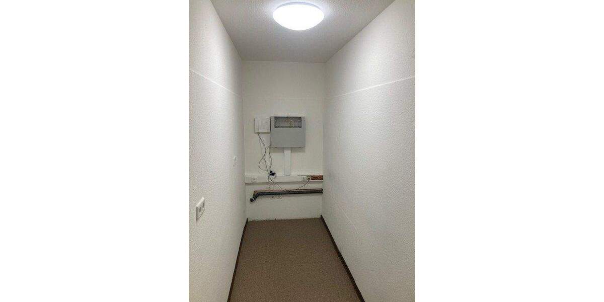 Gewerbeobjekt Erwitte - 6 Zimmer, 115 m&sup2;, 850&euro; | Angebot:25664648