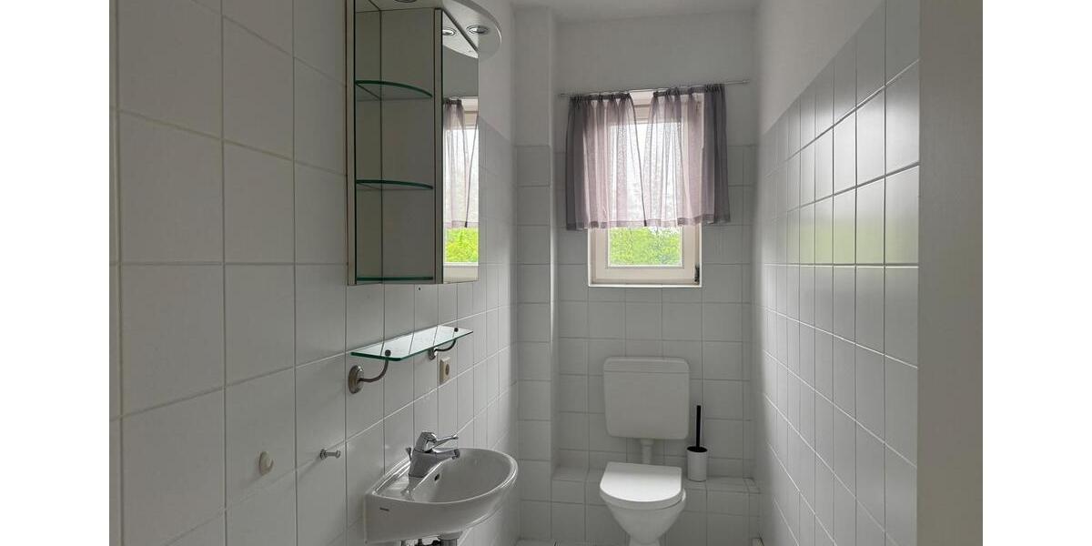 Etagenwohnung Verl - 1 Zimmer, 77 m&sup2;, 600&euro; | Angebot:26548249