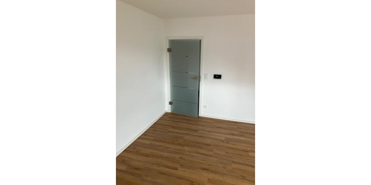Dachgeschoßwohnung Lippstadt - 2 Zimmer, 75 m&sup2;, 875&euro; | Angebot:25949039