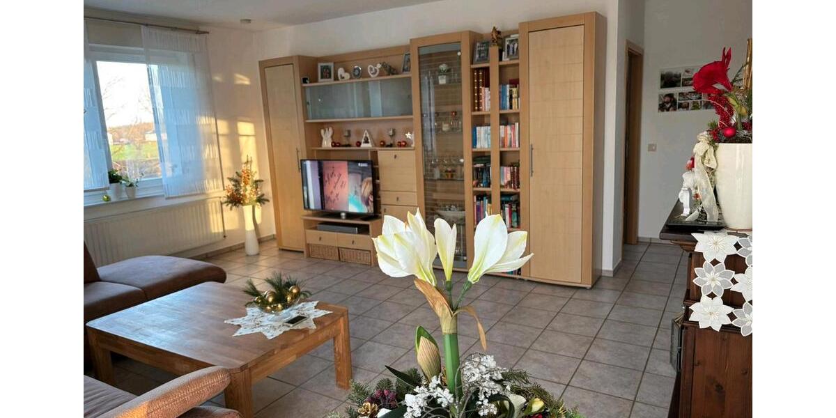 Etagenwohnung Lippstadt Overhagen - 3 Zimmer, 100 m&sup2;, 1.000&euro; | Angebot:26022987