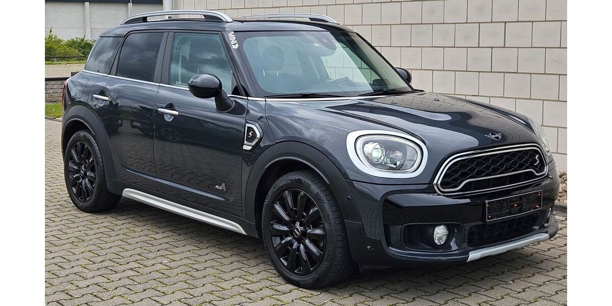 Mini Countryman S (Cooper) 57.182 km 24.850 &euro; Beckum 59269