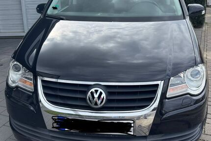 VW Touran 159.000 km 5.400 &euro; Lippstadt 59558