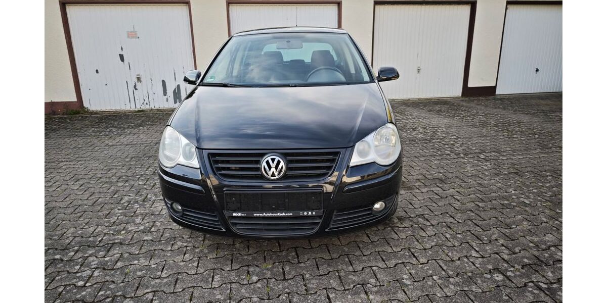 VW Polo 83.000 km 3.650 &euro; Paderborn 33102