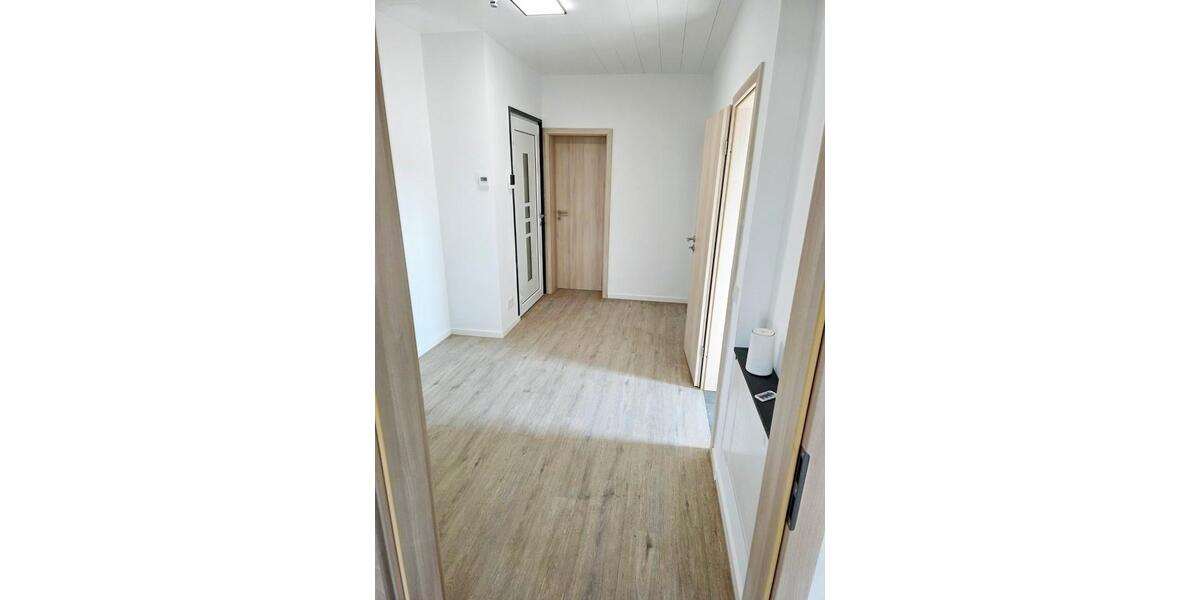 Dachgeschoßwohnung Möhnesee - 3 Zimmer, 85 m&sup2;, 240.000&euro; | Angebot:25079518