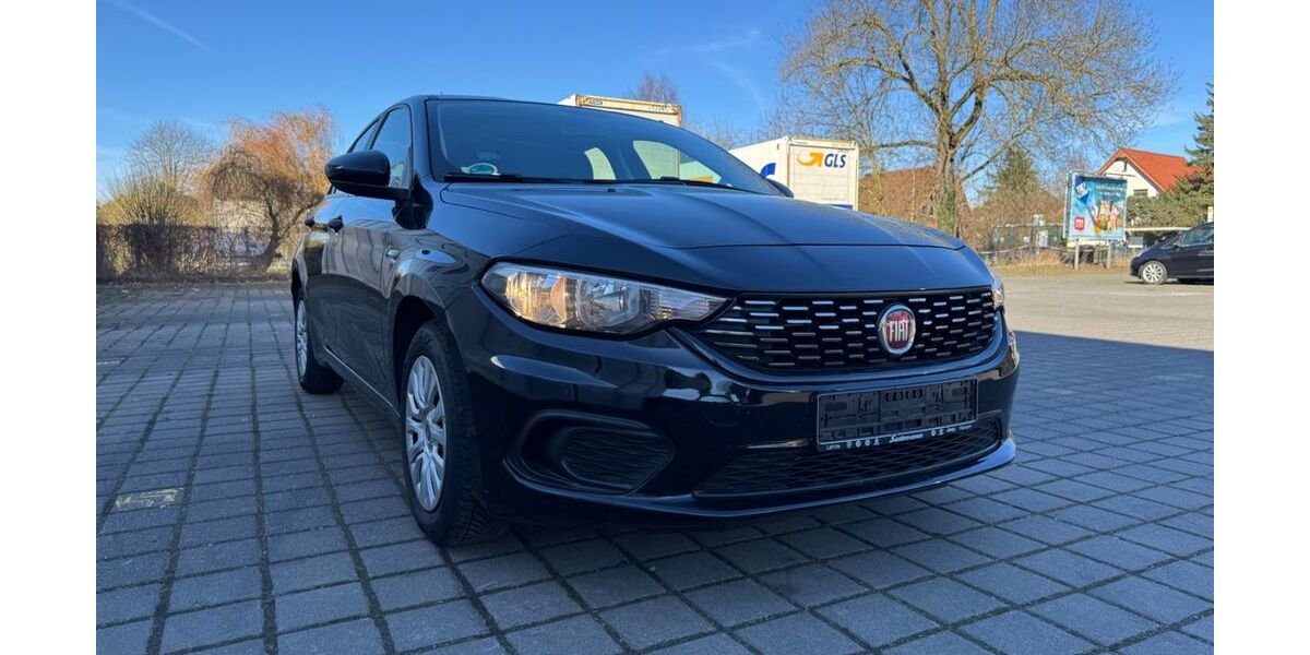 Fiat Tipo 152.200 km 6.899 &euro; Paderborn 33104