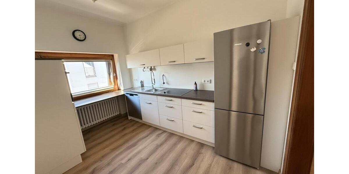 Etagenwohnung Paderborn - 2.5 Zimmer, 140 m&sup2;, 1.190&euro; | Angebot:26007301
