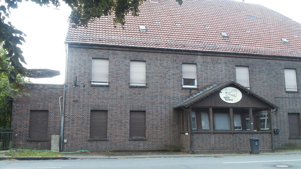 Exklusiv und außergewöhnlich: Anwesen direkt am Axtbach mit Beach und Erdmännchen (-gehege) - Anwesen Herzebrock-Clarholz Clarholz | Angebot:23407269