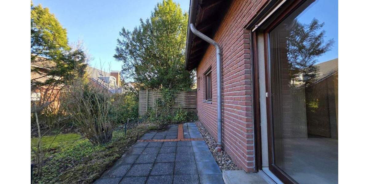 Reihenmittelhaus Paderborn Schloß Neuhaus - 4 Zimmer, 106 m&sup2;, 299.000&euro; | Angebot:25744189
