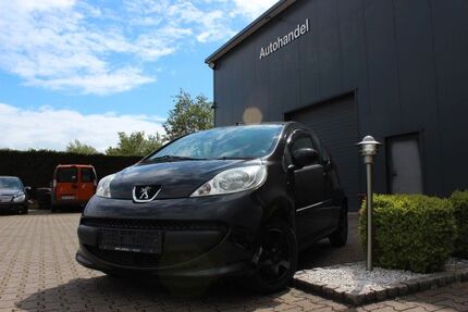 Peugeot 107 133.000 km 2.499 &euro; Lippstadt 59557