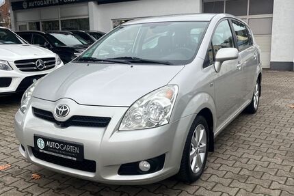 Toyota Corolla Verso 110.000 km 8.448 &euro; Paderborn 33098
